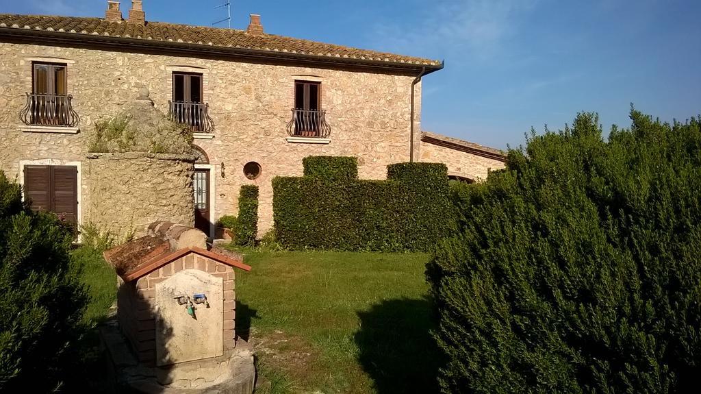 Agriturismo Il Poggiolo Монтемерано Экстерьер фото