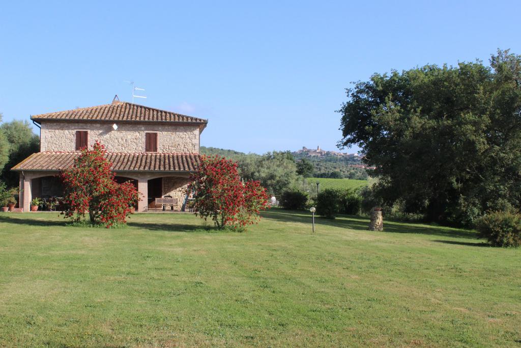 Agriturismo Il Poggiolo Монтемерано Экстерьер фото