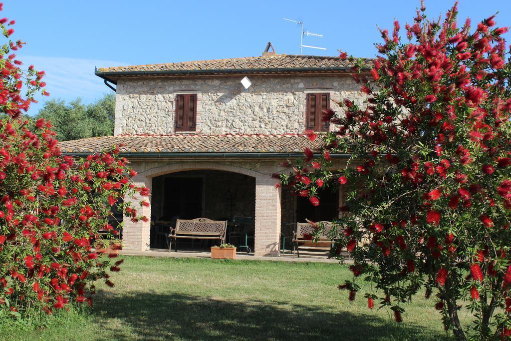 Agriturismo Il Poggiolo Монтемерано Экстерьер фото